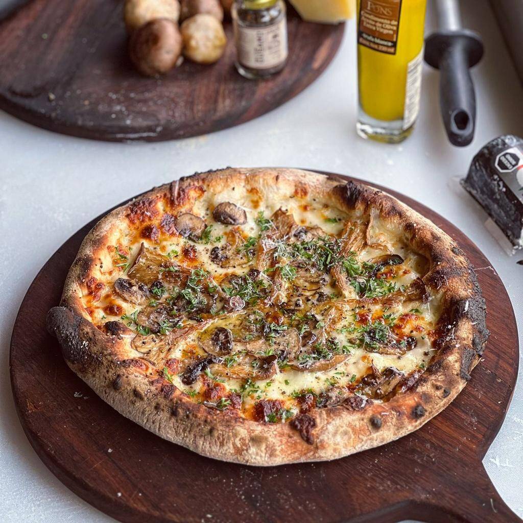 PIZZA AL FUNGHI E TARTUFO
