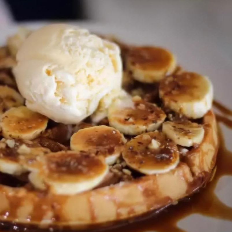 Waffle platano- cajeta