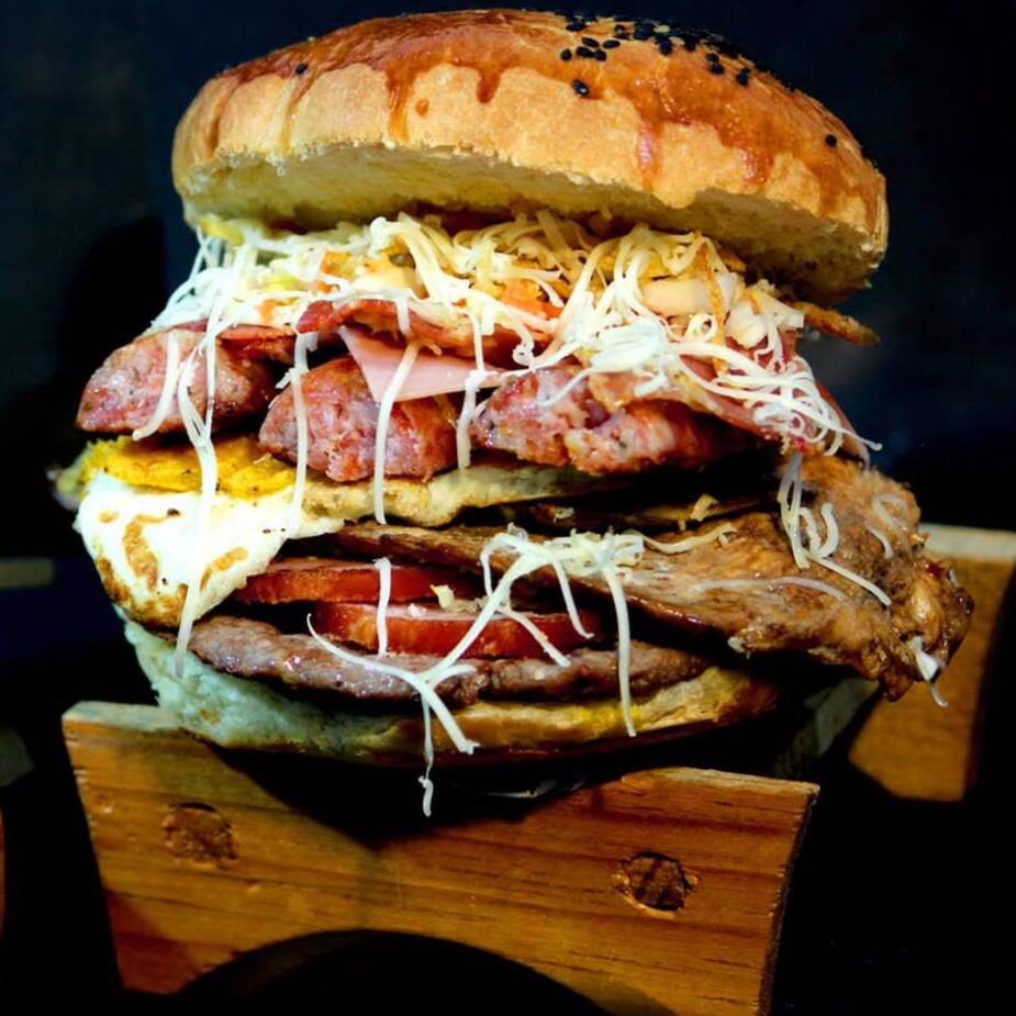 HAMBURGUESA SUPREMA 3.20 ESTA BRUTAL
