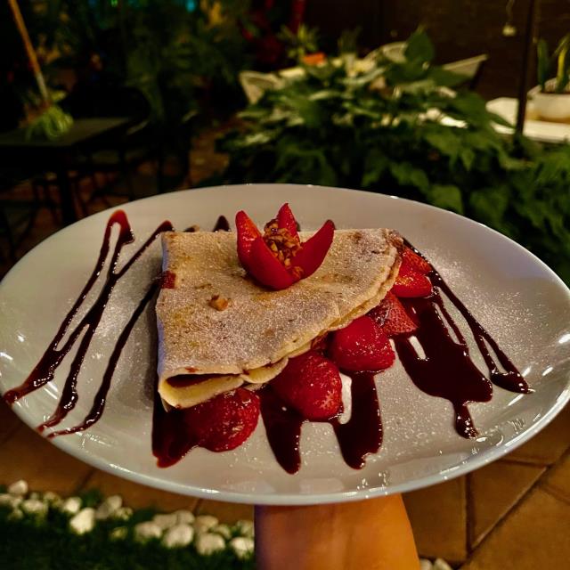 LA CREPA CHEESY NUTELLA