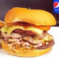 Combo Hamburguesa Monster + Papas + Bebida