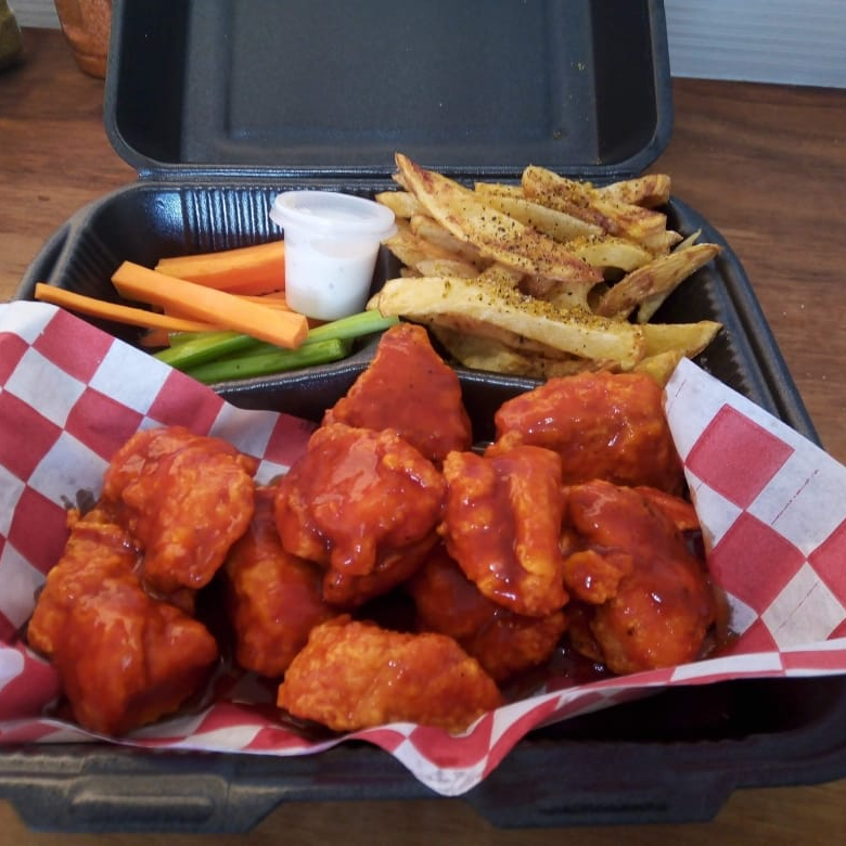 1/2 ORDEN DE BONELESS PIÑA HOT