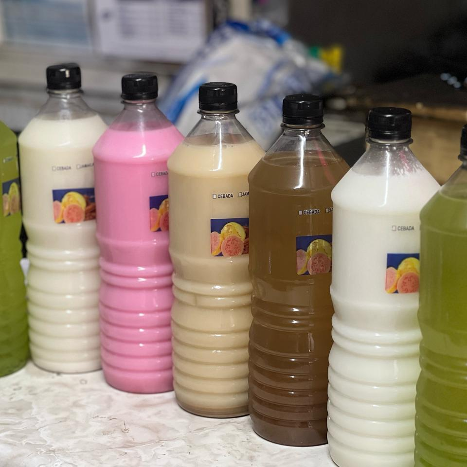 Agua Fresca De Horchata De Fresa