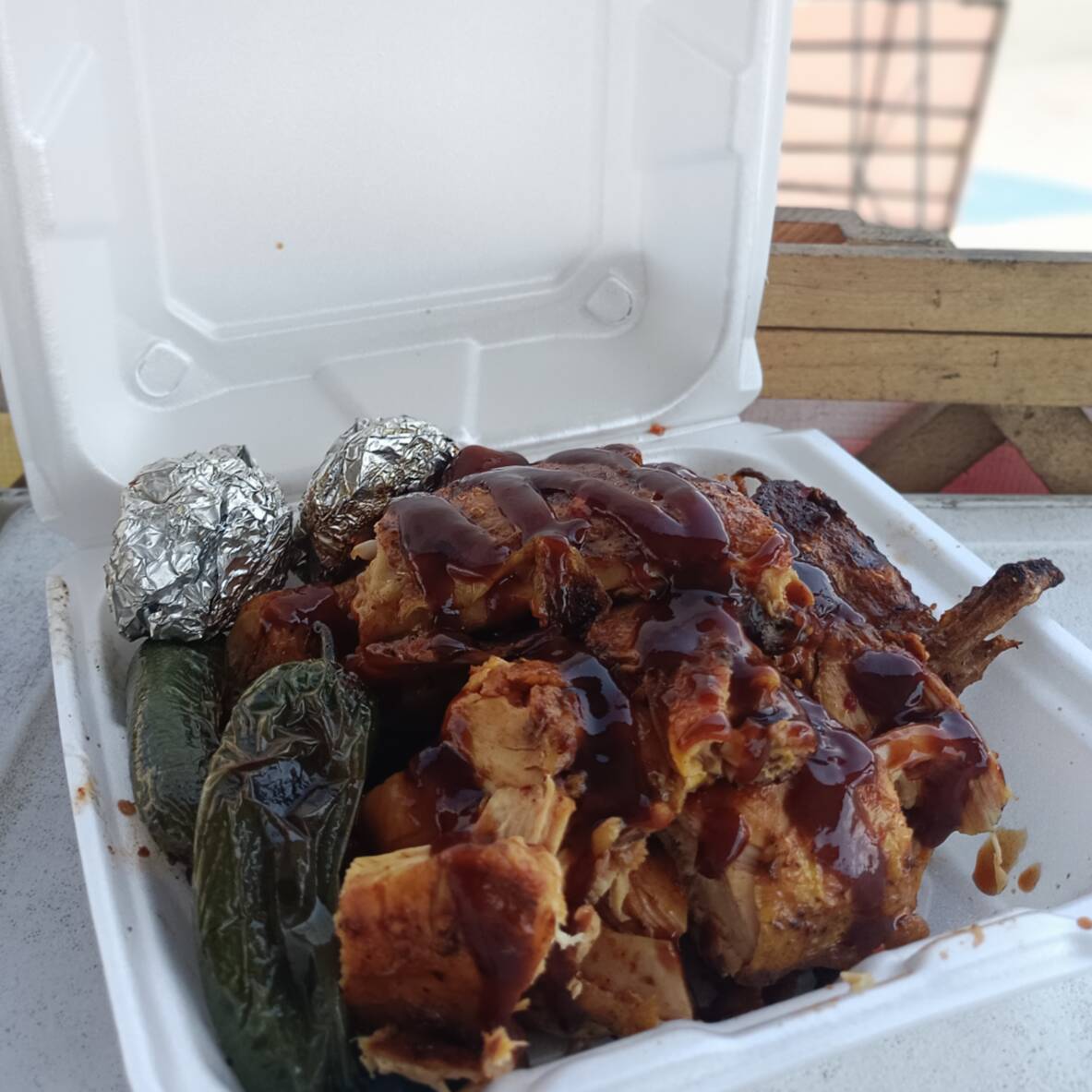Pollo entero BBQ