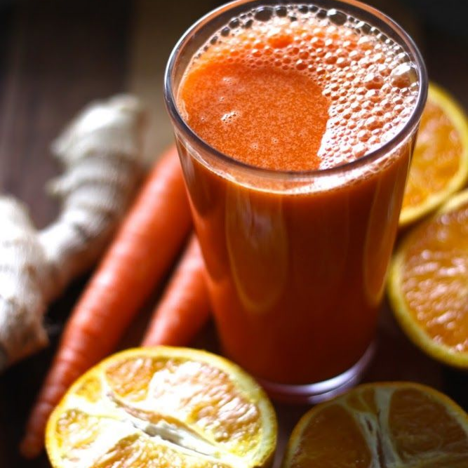 Zanahoria, Guayaba, Naranja, Jengibre 500 ML.