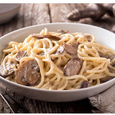 Spaggeti con Champiñones