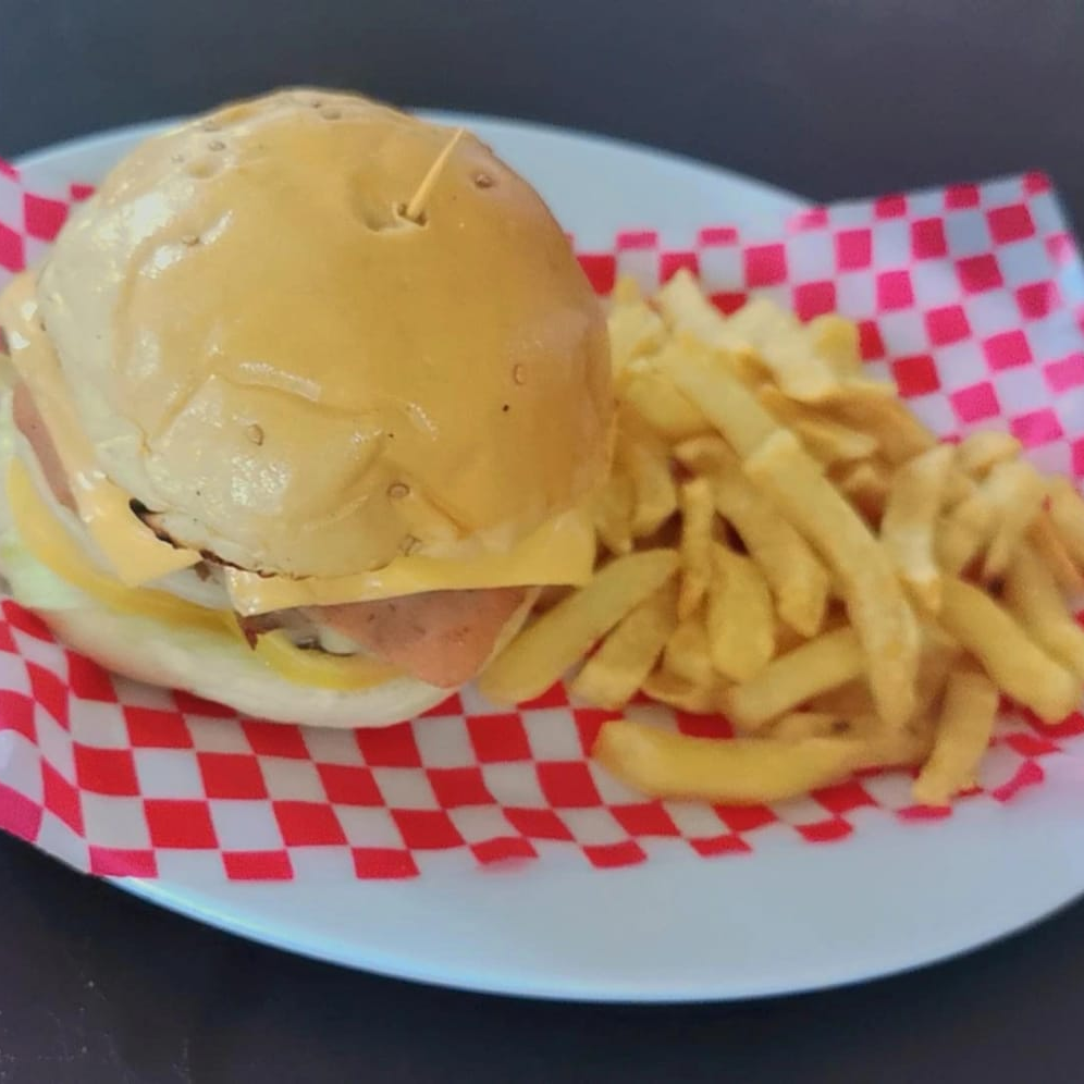 Burger de Carne & Papa Frita