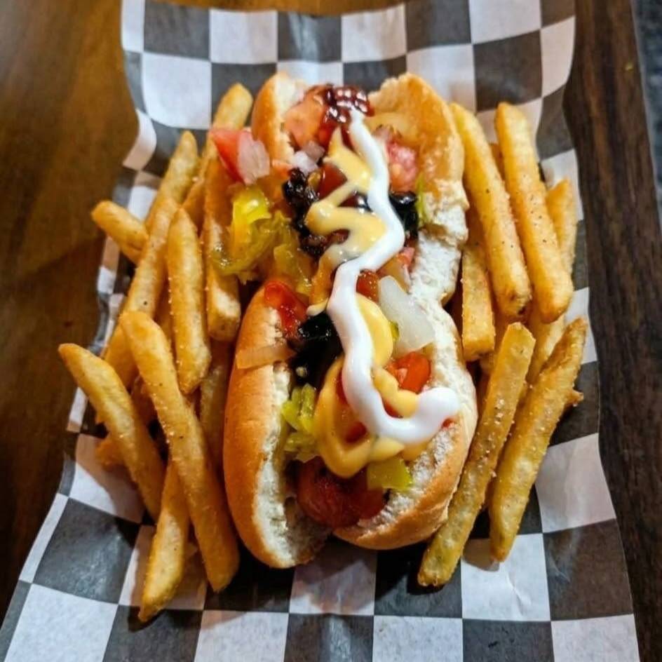 Combo Hot Dog Clásico+ Papas a la Francesa.