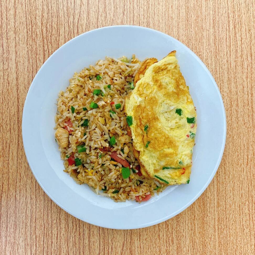 Arroz Chaufa con Tortillón