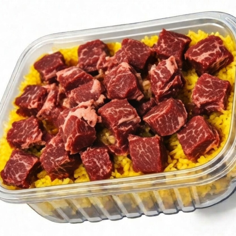 Feijão Macassar, Arroz, Charque, Vinagrete, Farofa. Porção serve 1 pessoa 450 g a 500 g