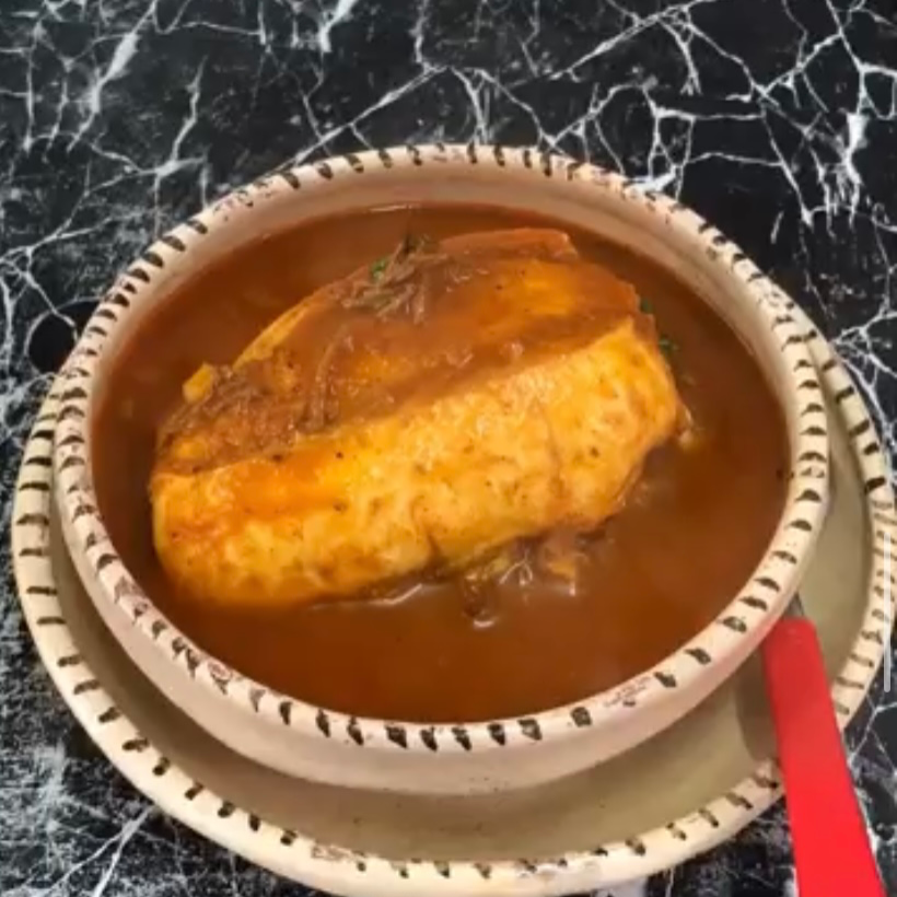 Torta Ahogada de Birria
