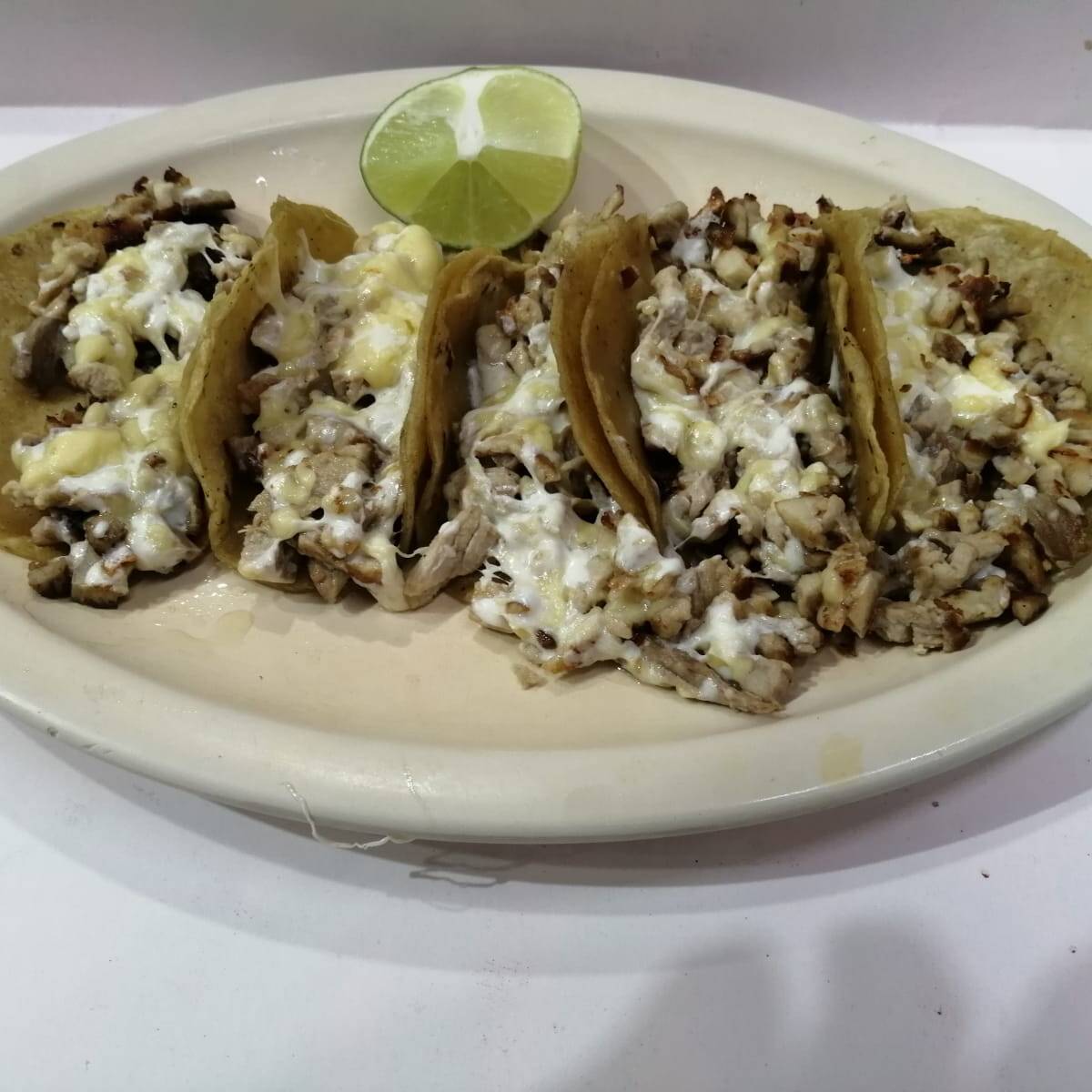 Orden de Bistec de Res con Queso