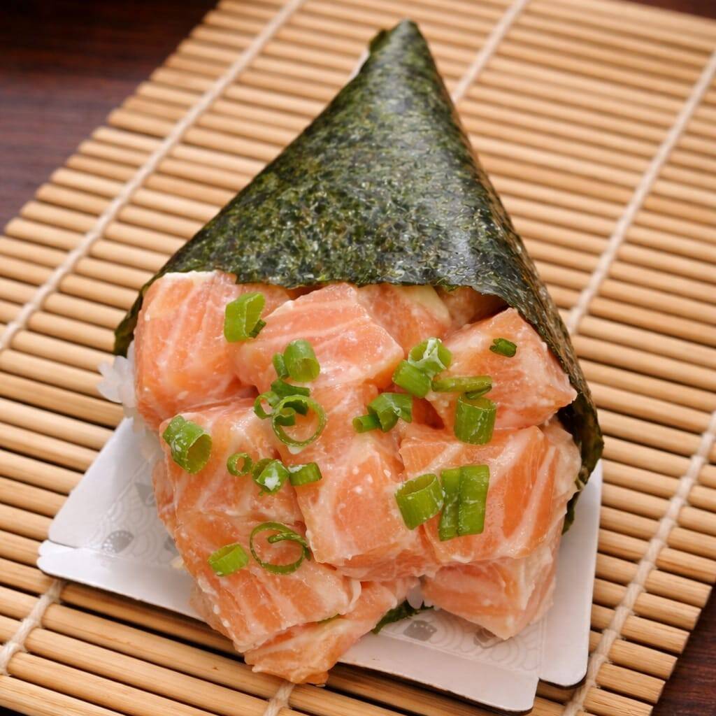 temaki salmão completo