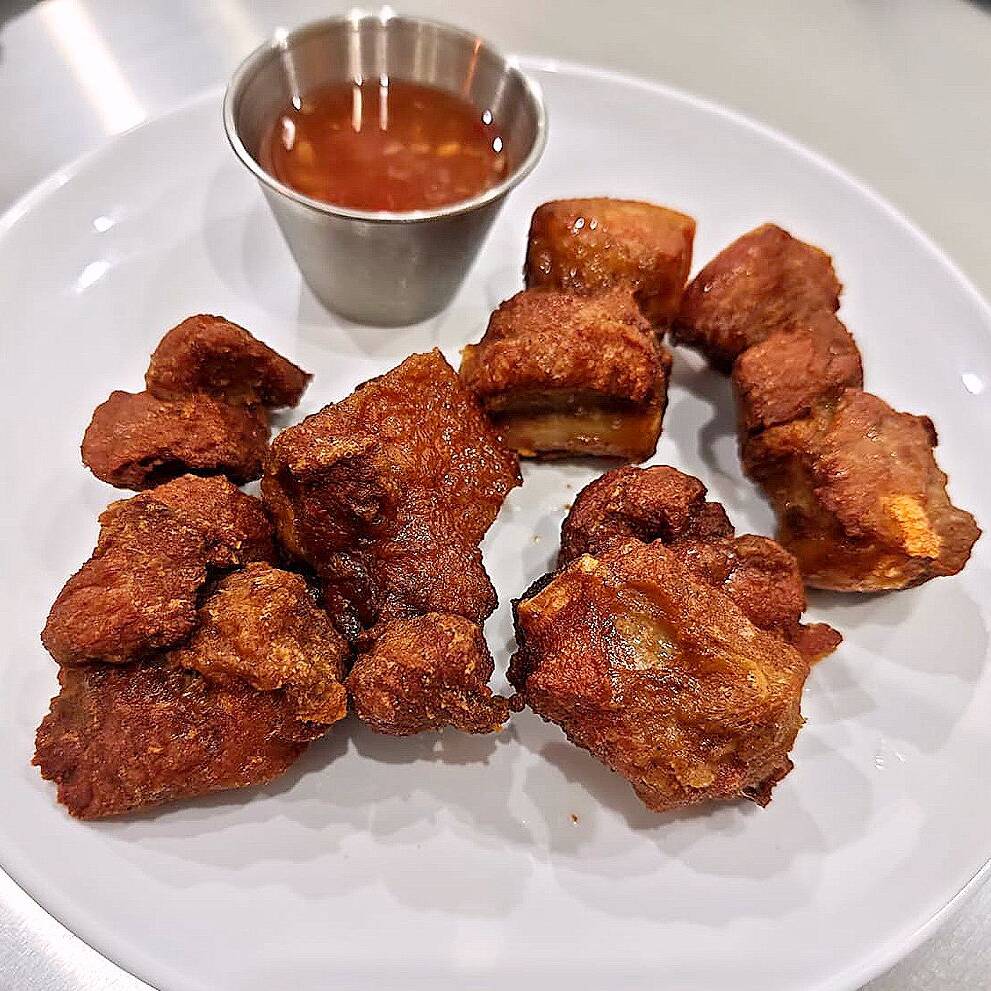 B4-Costilla de Cerdo Frito