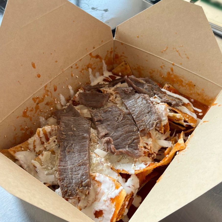 CHILAQUILES CON CECINA