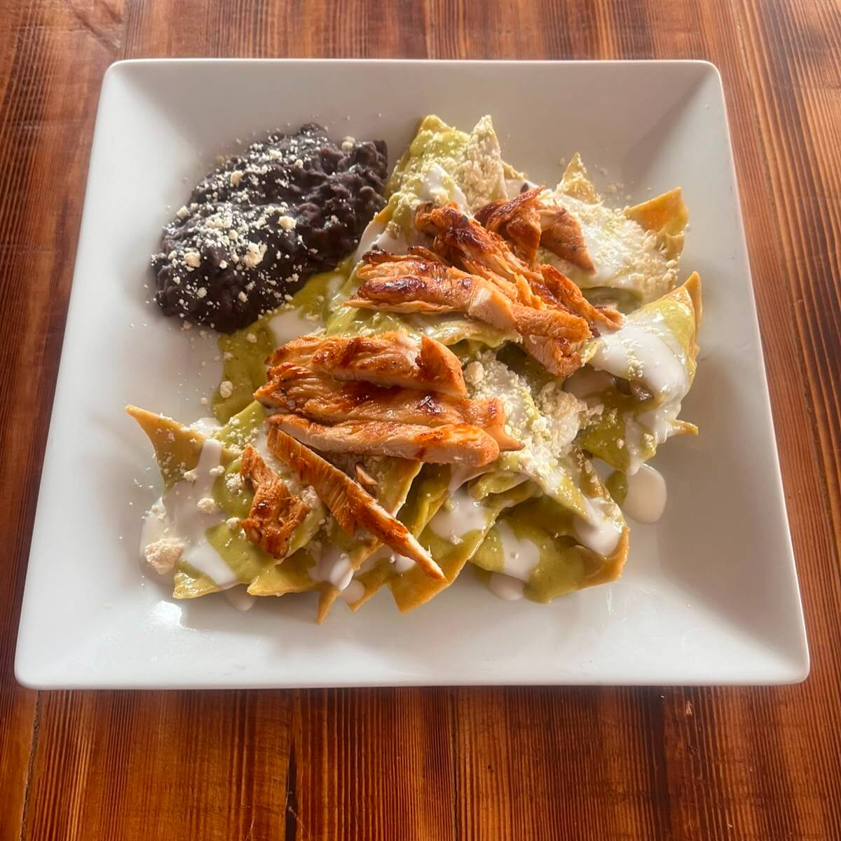 Chilaquiles Verdes De Pollo