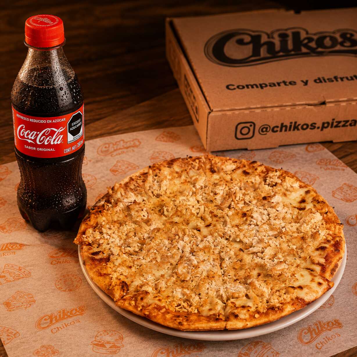 Combo Pizzeta de Pollo + Coca Cola de 250 Ml