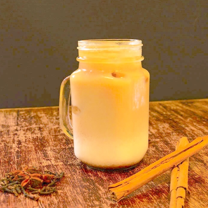 Masala Chai latte frío 16oz (473ml)
