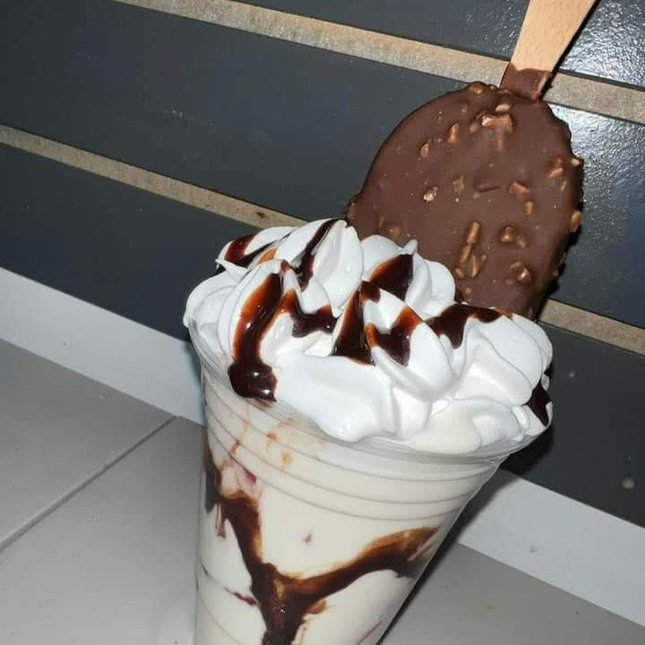 Fresas Con Crema Con Gansito, Chocorroles, Etc