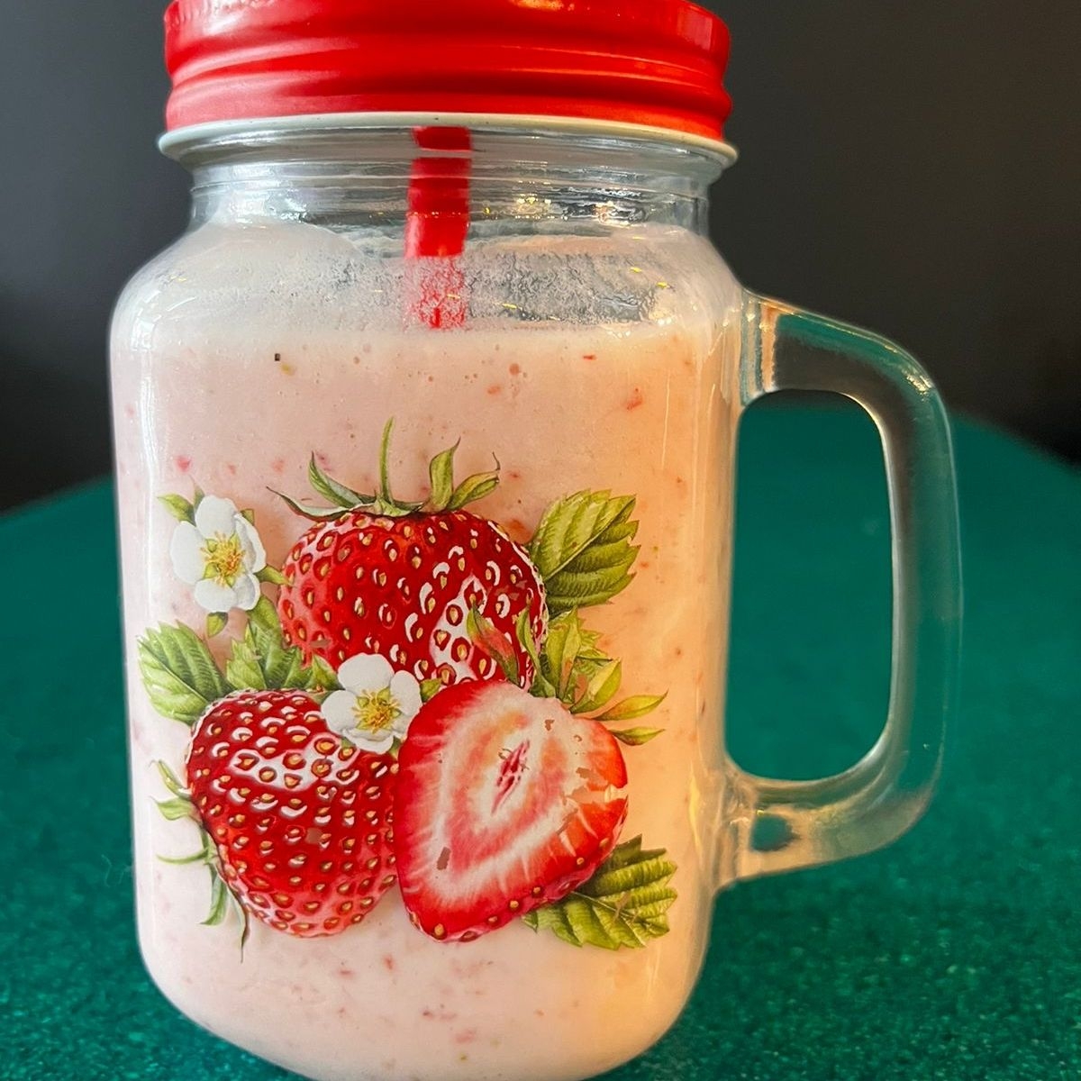 Frutas con Yogurt o Helado