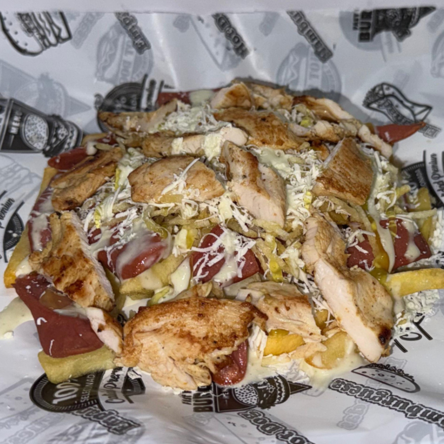 Salchipapa para 2 Personas POLLO-RANCHERA