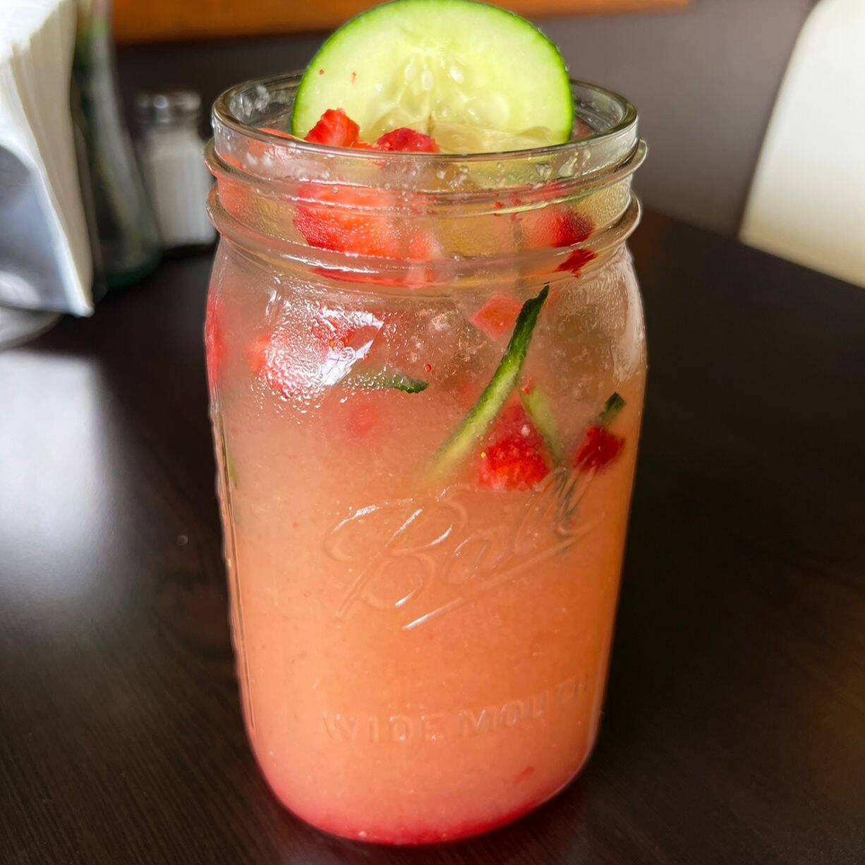 Limonada con Fresa 1/2 Litro