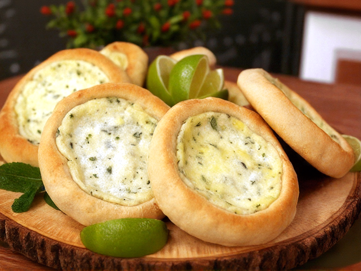 La Bella Pizzaria E Esfiharia