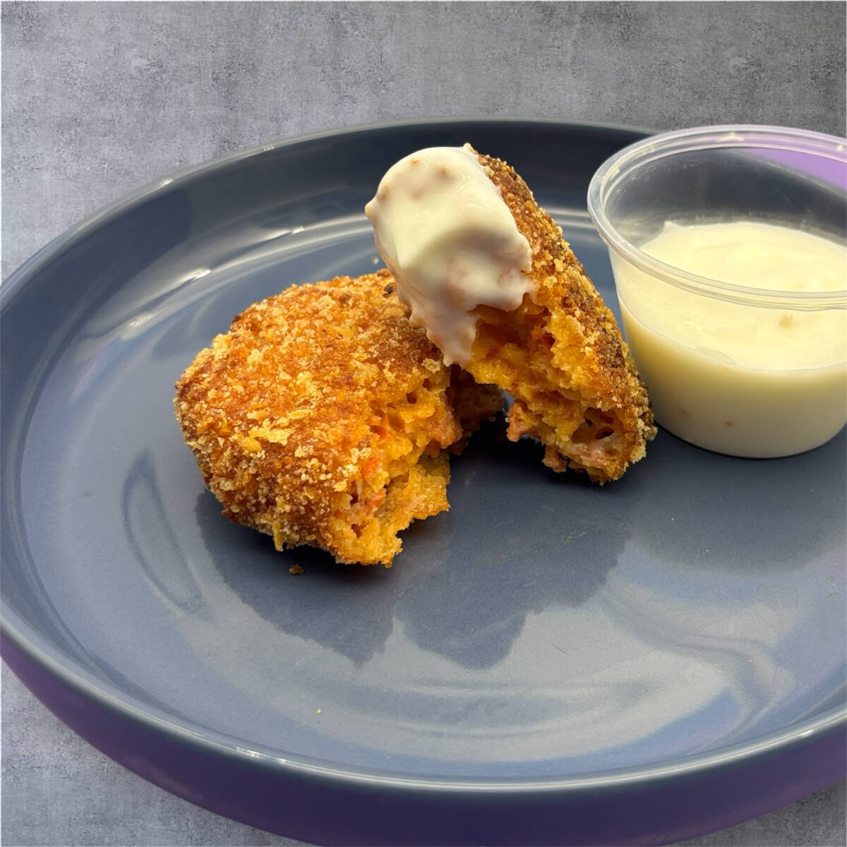 Croqueta de Queso con Peperoni