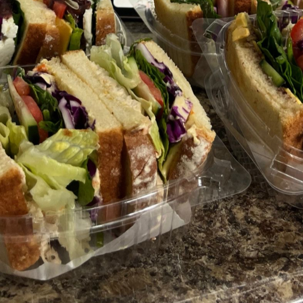 Pechuga, Manzana y Zarzamora Con Chipotle.