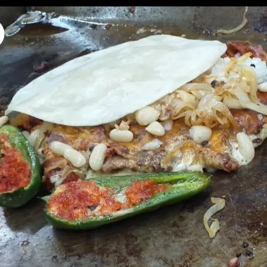 Quesadilla de Adobada Harina Gde