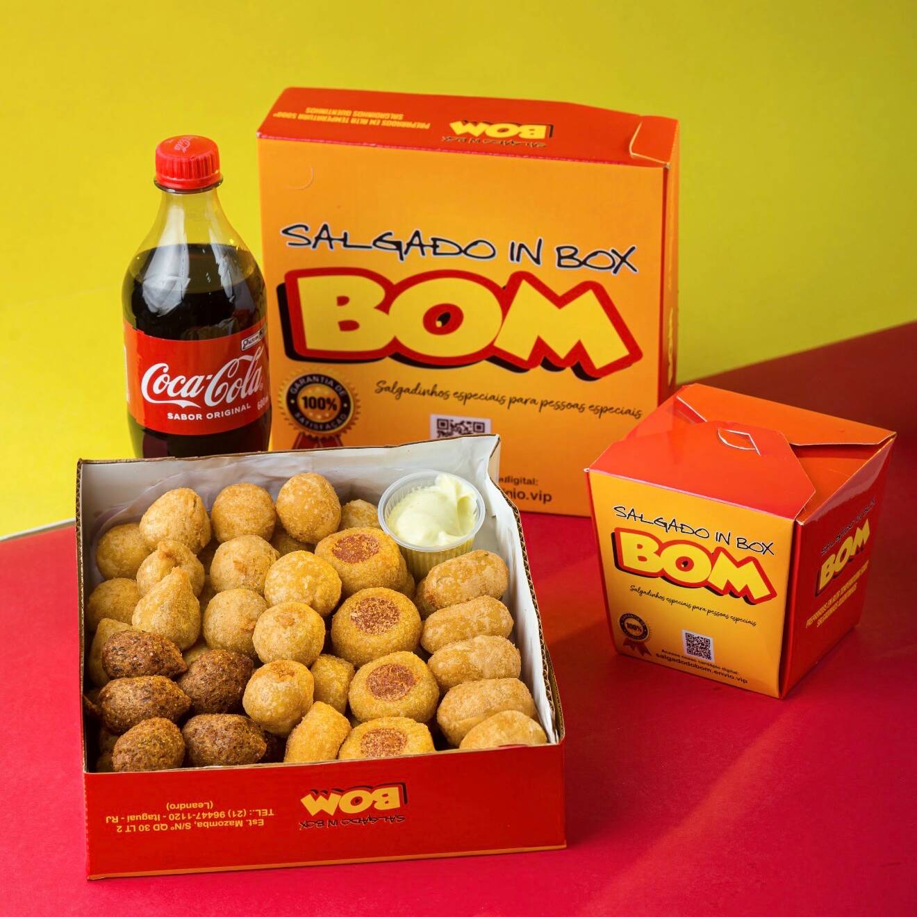 50 Salgadinhos de Festa + 30 Mini Churros super recheado c/ muito doce de leite + Coca-Cola 600ml Damos o direito a você nosso cliente e amigo de escolher até 5 sabores. Sabores: - Coxinha; - Bolinha de queijo; - Calabresa; - Kibe; - Queijo c/ alho; - Queijo c/ presunto; - Salsicha; - Risole de Camarão. Obs: Especificar os sabores no pedido, caso não informado, será preparado misto.