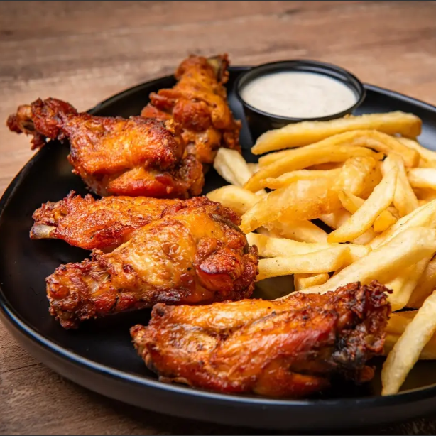 Combo Crunch: Alitas & Papas