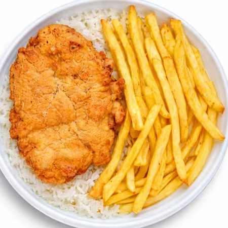 Arroz soltinho no alho, frango empanado suculento com fritas crocante