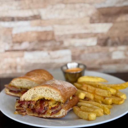 Sándwich Bacon and Cheese