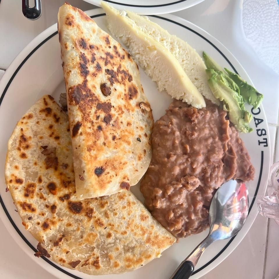 Orden de 2 Quesadillas mix.