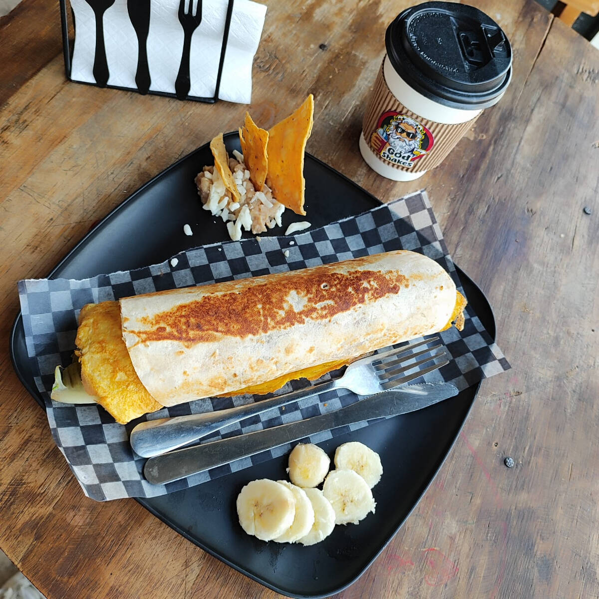 Combo burrito, Café y Fruta de Temporada