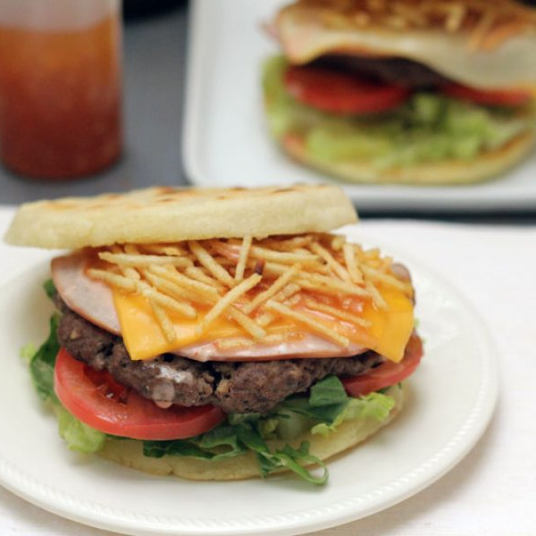 Combo Arepa Burger + Coca cola 250ml