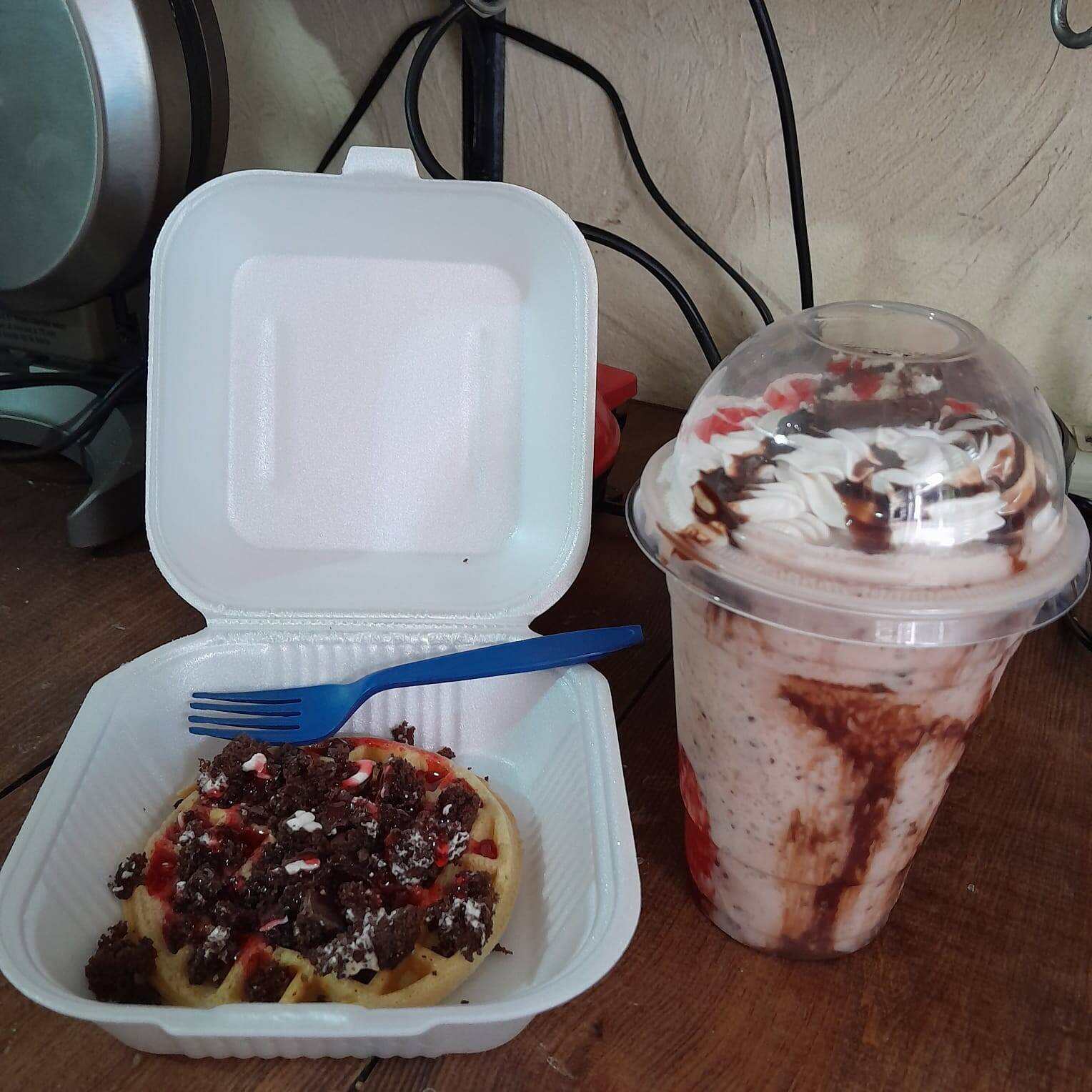 Frappè Moka + Mini Waffle Dulce