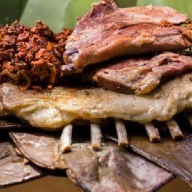 Barbacoa 1/2 Kilo y 2 Lt Consome