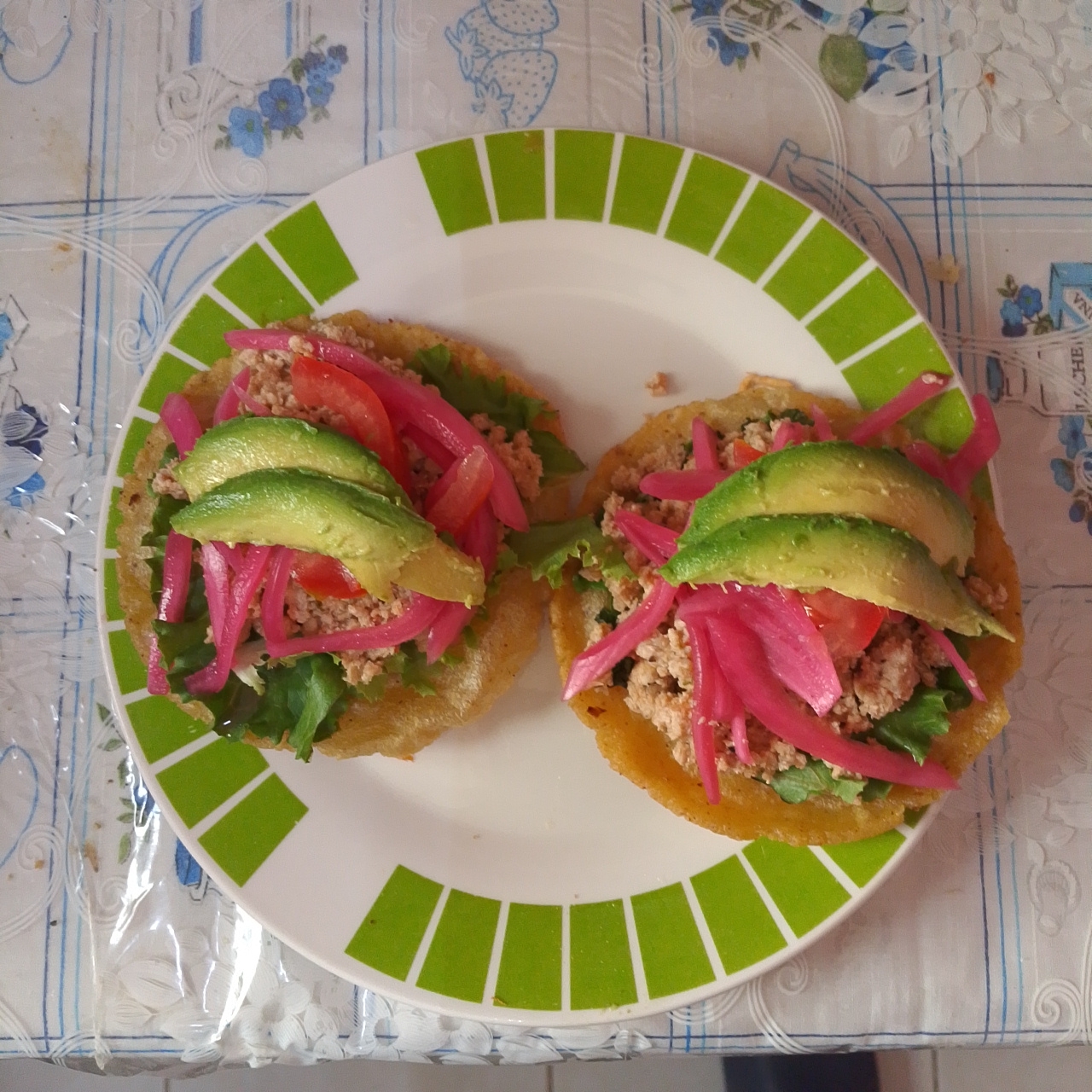 Salbutes de carne molida