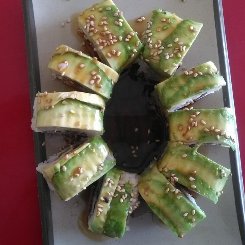 Avocado maki
