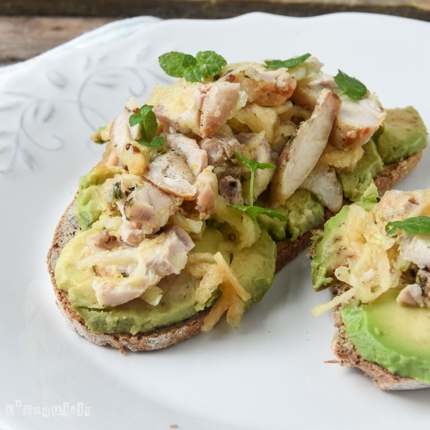 Toast de pollo
