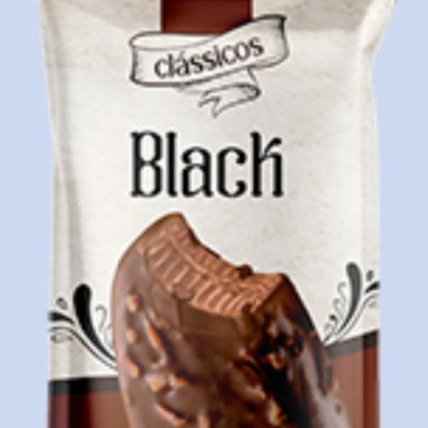 Sorvete chocolate sabor avelã com cobertura de chocolate com castanha caju e amendoim