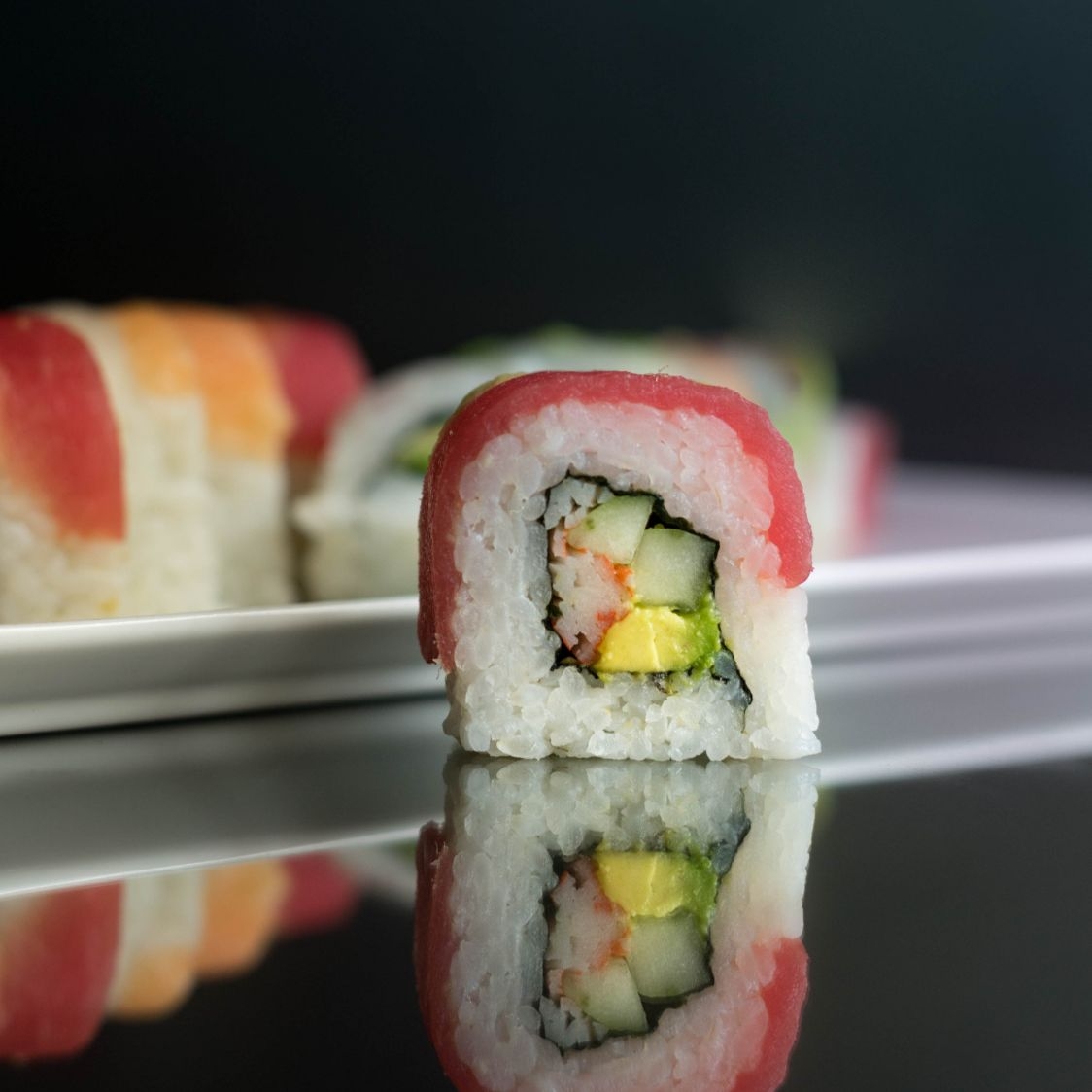 Rainbow Roll 10 Piezas