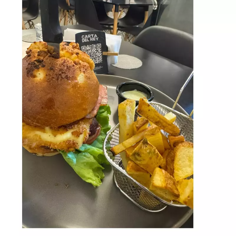 HAMBURGUESA LA MAJESTUOSA