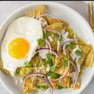 Chilaquiles con Huevo