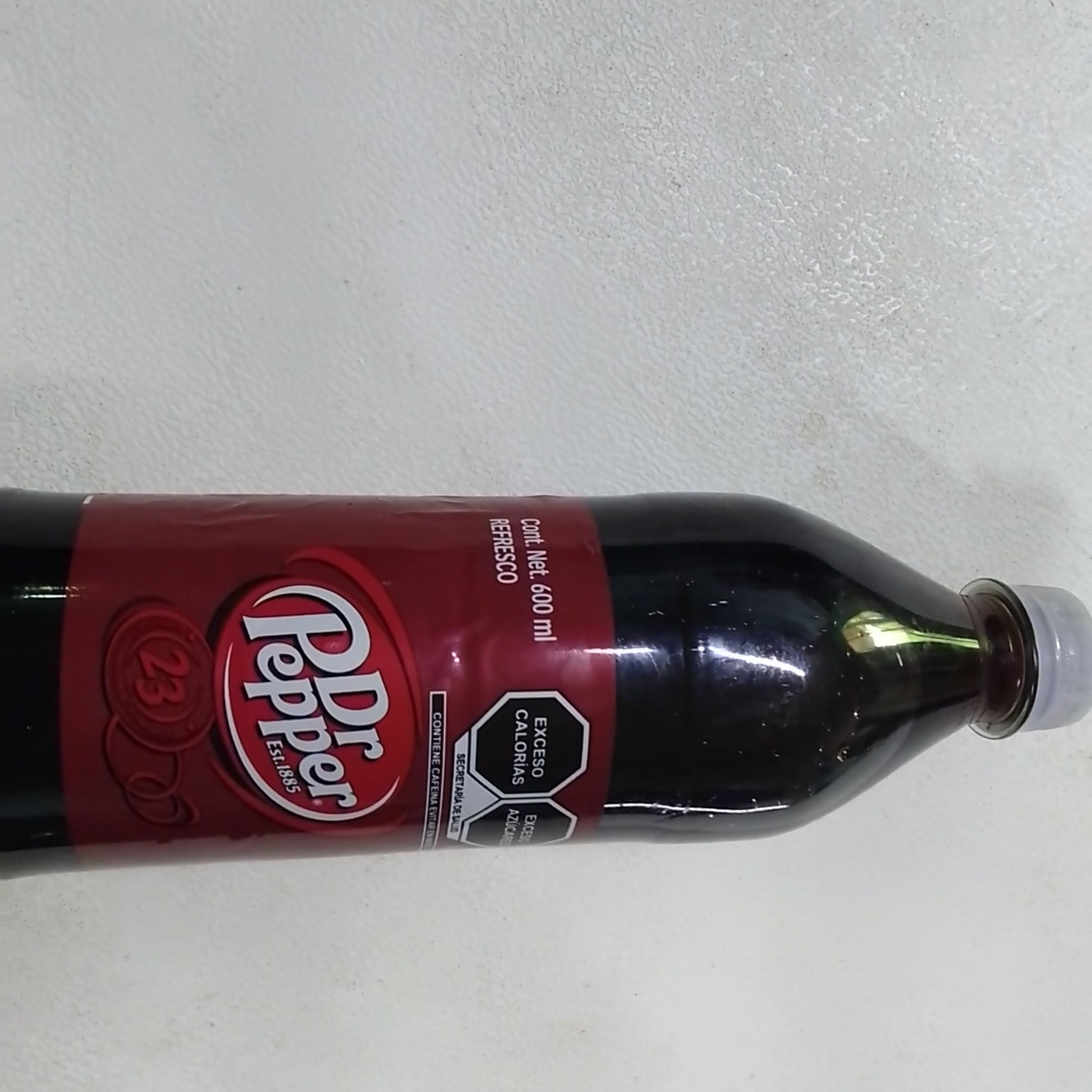 DR PEPPER ORIGINAL PET DE 600 ML.