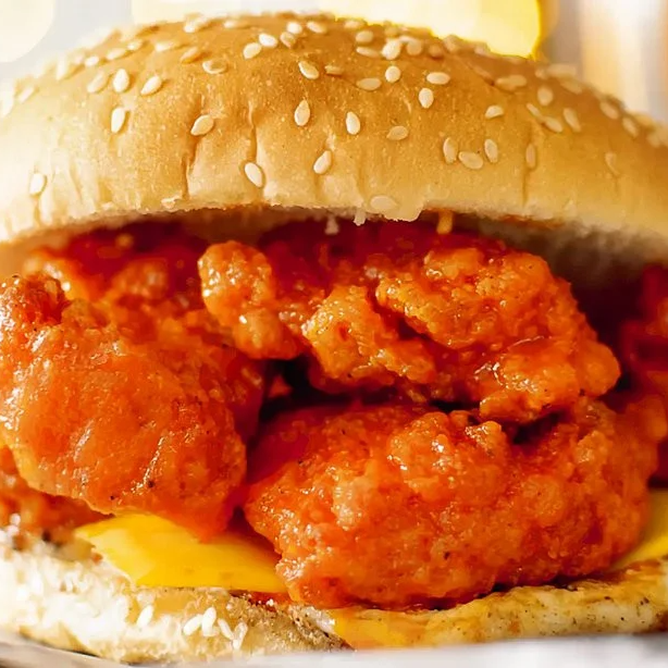 HAMBURGUESA DE BONELESS