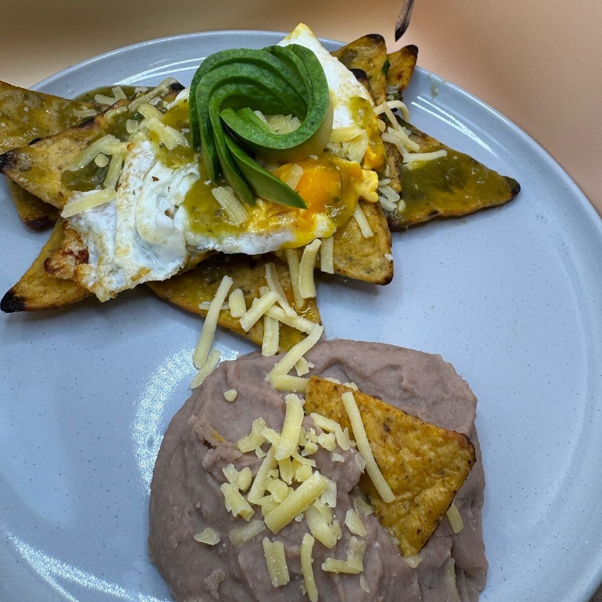Chilaquiles con Huevo