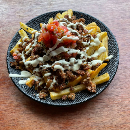 Papas Nachos, Queso Cheddar y Chorizo